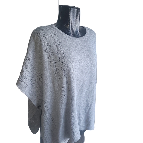 Banana Republic Grey Sweater Poncho XS/S - Picture 3 of 7